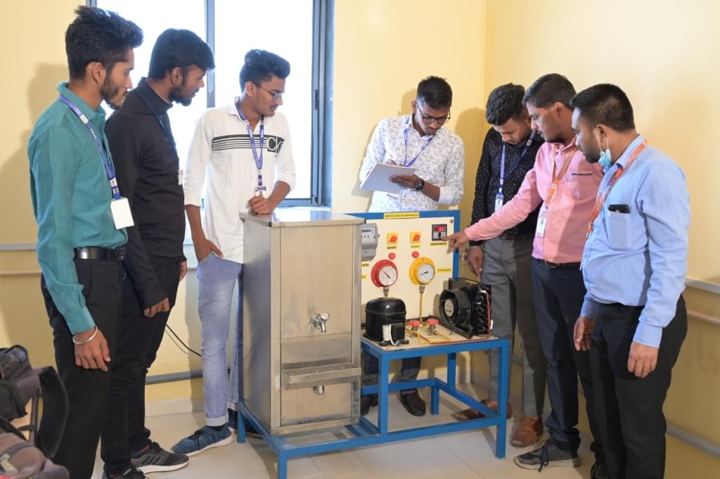 Sardar Patel Education Campus Anand Labs photo 7